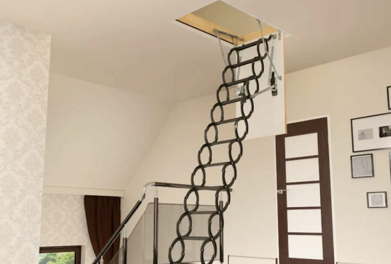 Дизайнерские решения: металлические люки-лестницы, которые не портят интерьер