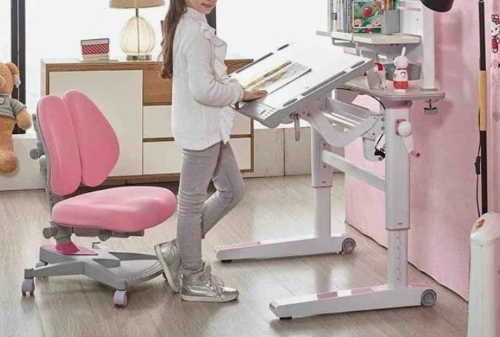 Растущие парты для дома: советы ортопеда, как избежать проблем с осанкой